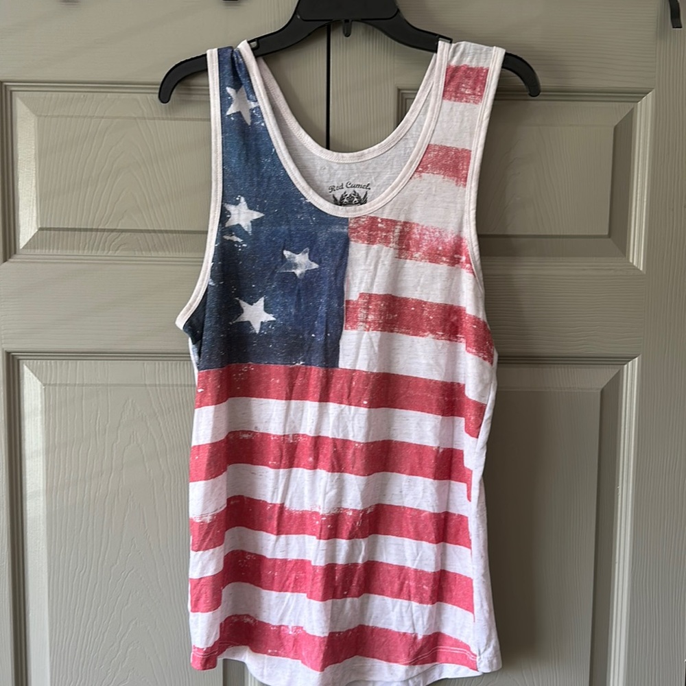 Men’s Red Camel tank top size L